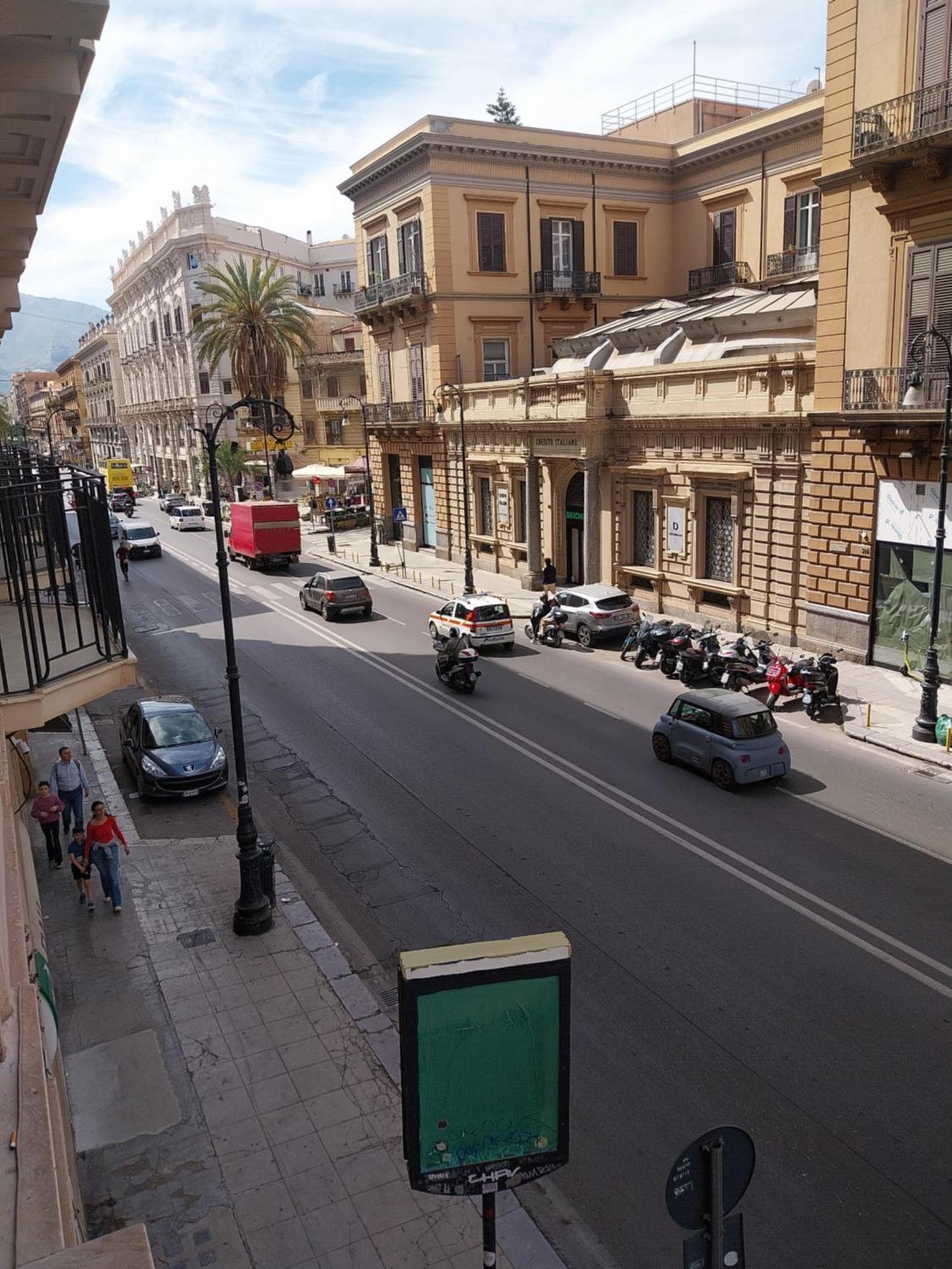 315 Via Roma Rooms Centro Палермо Екстериор снимка